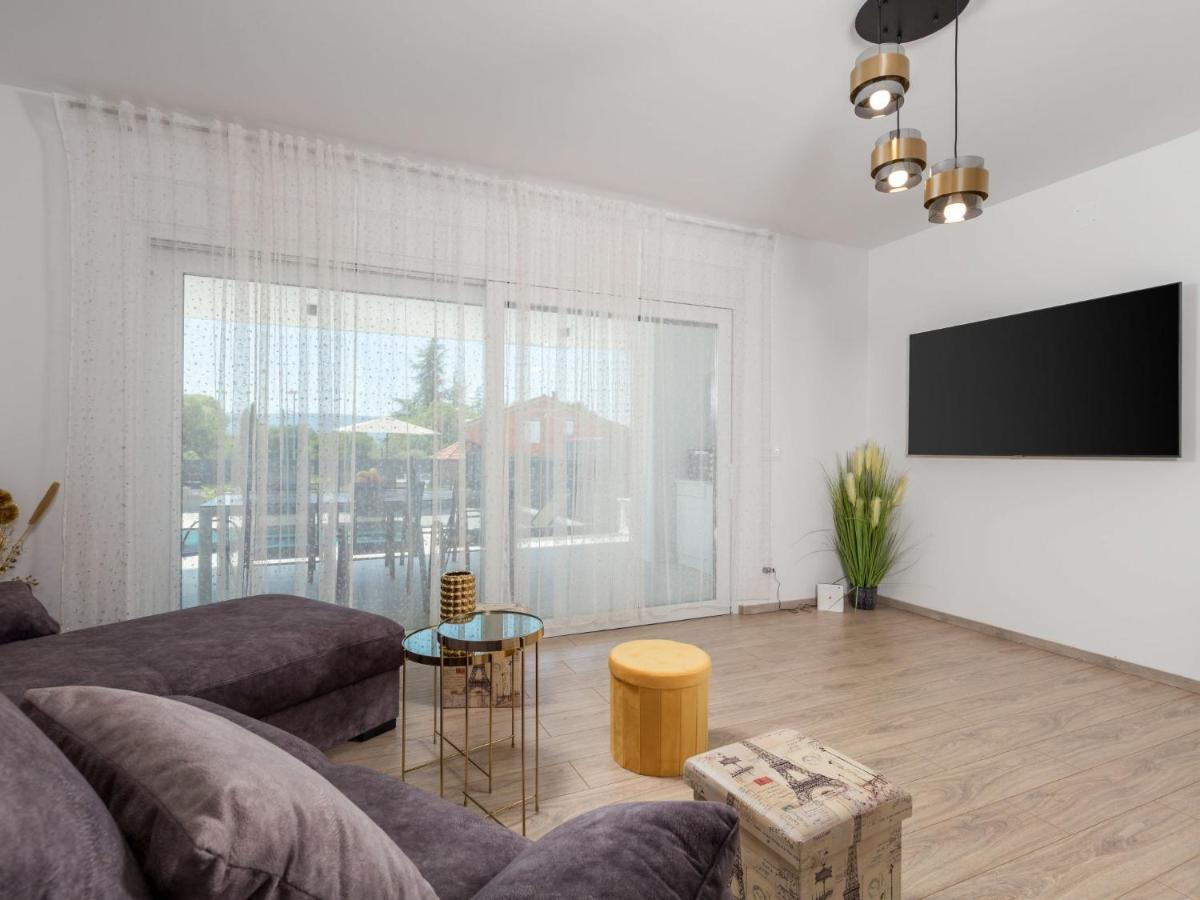 Holiday Home Villa Palma - Krk148 By Interhome Pinezići Exterior foto